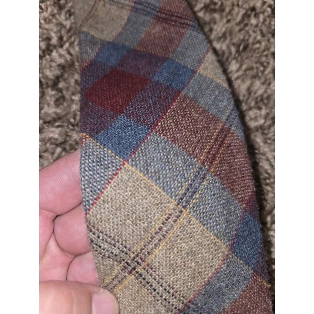 VTG WOOL Tartan Plaid Blue Red Brown TARTAN MEN'S NECK TIE - Picture 3 of 10